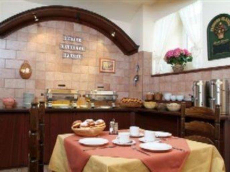 Hotel Marketa 3*